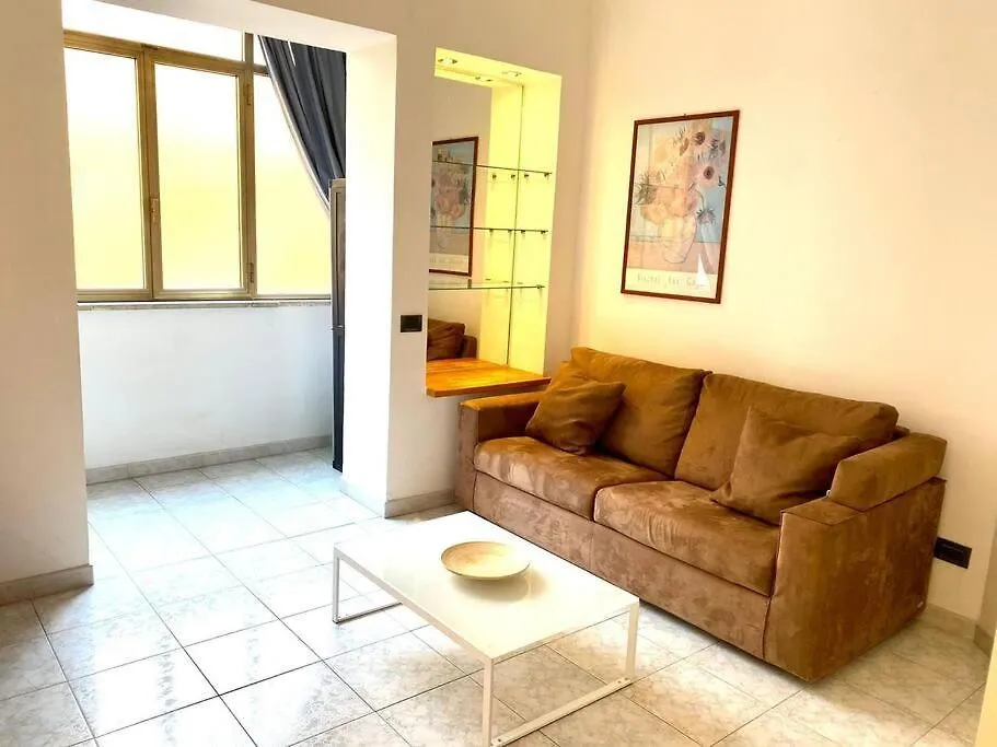 Marcos House Roma Metro A Apartment Italy